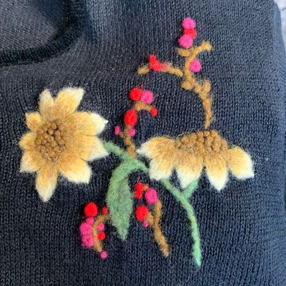 Vintage Y2K Embroidered Cardigan Sweater Dark Floral Pattern Cropped Knit Large - Picture 11 of 13